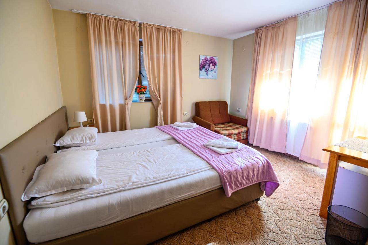 Hotel Chichin Bansko Bagian luar foto